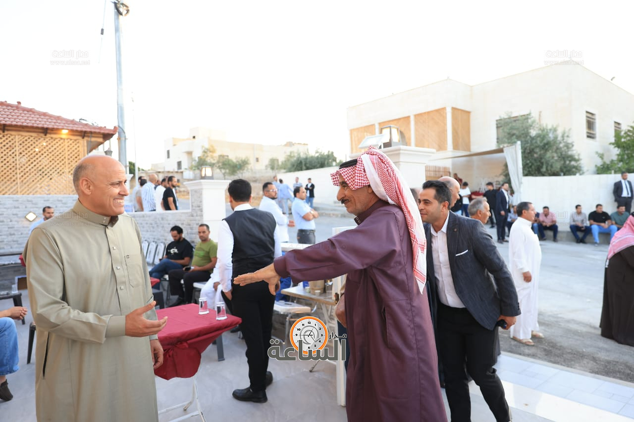 Madar Al-Saa Images 0.6188176108077388