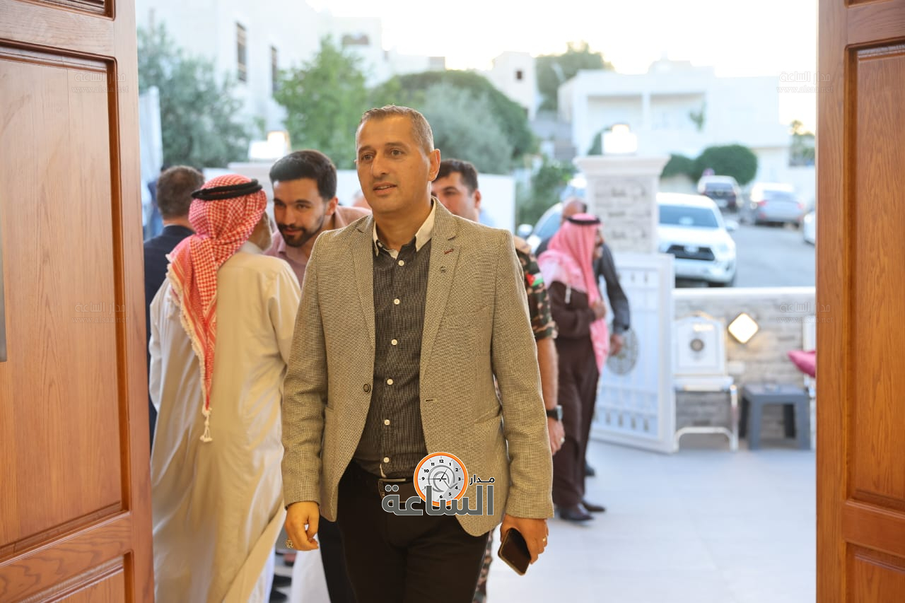 Madar Al-Saa Images 0.5955578538981989