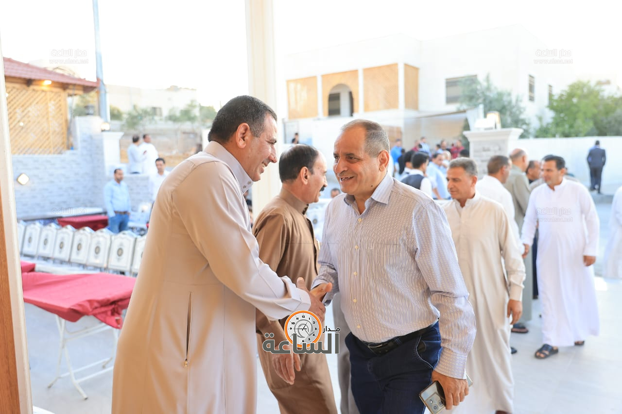 Madar Al-Saa Images 0.4973280647162004