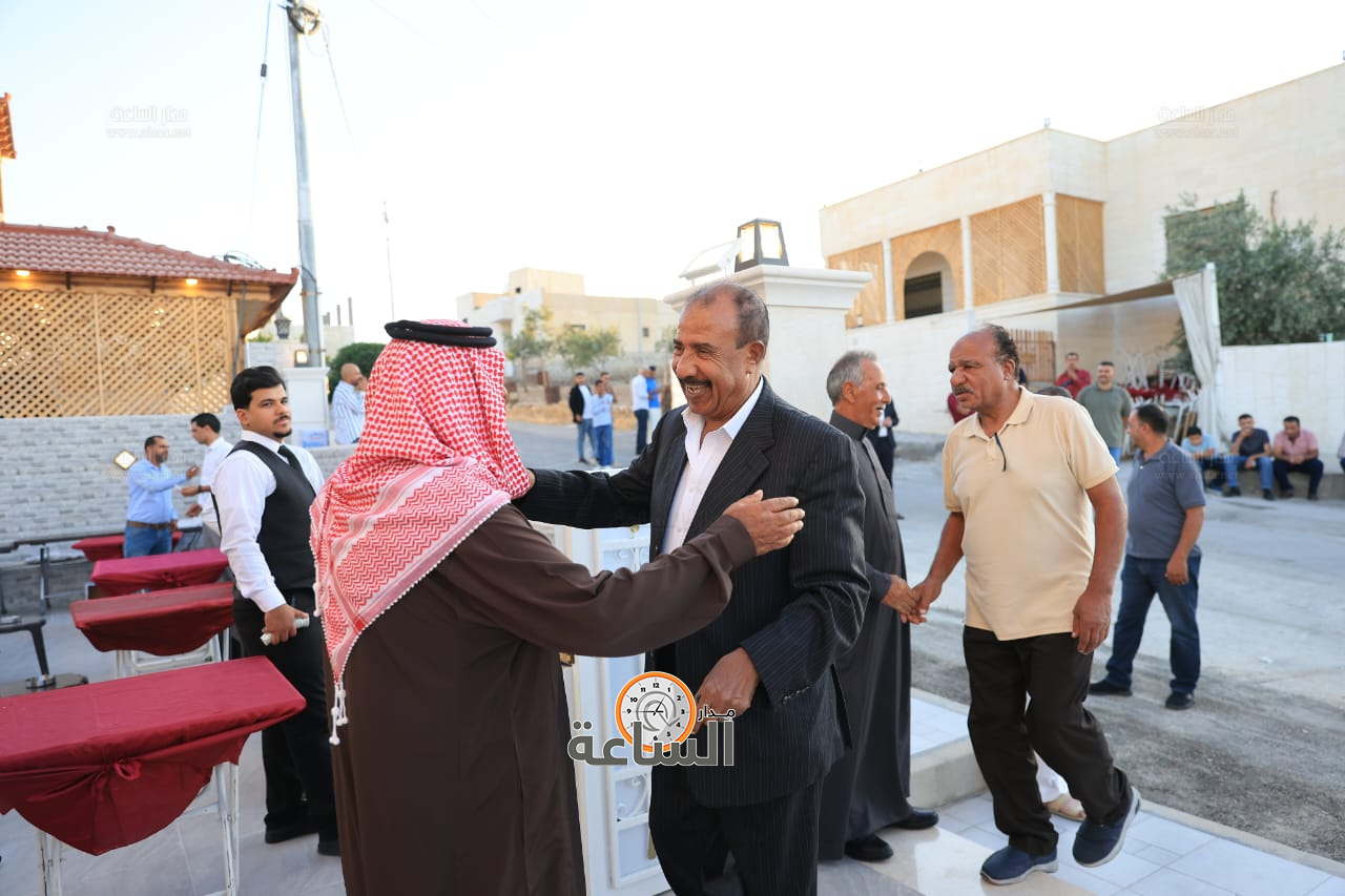 Madar Al-Saa Images 0.2145165495302861