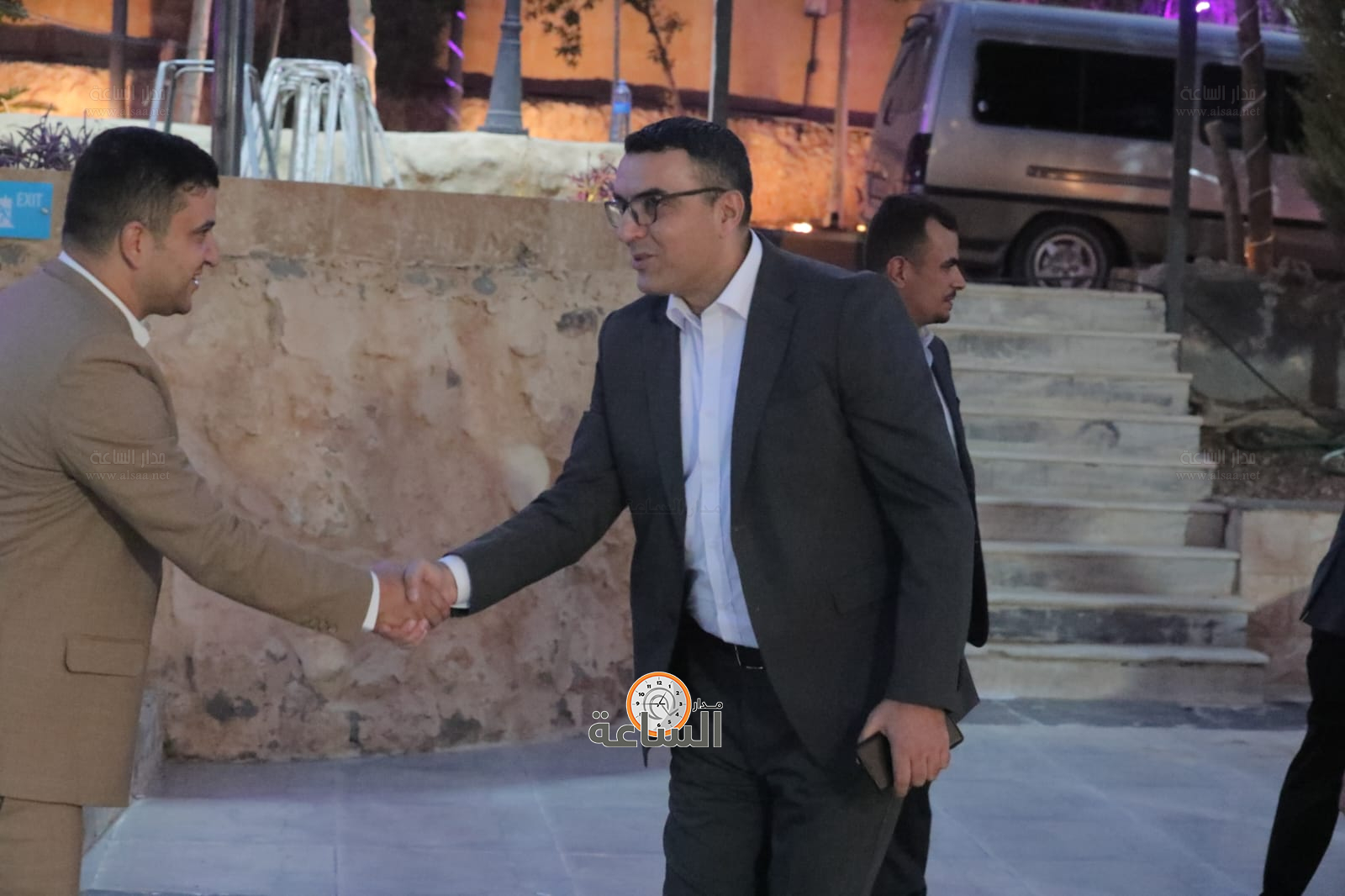 Madar Al-Saa Images 0.9971020842785944