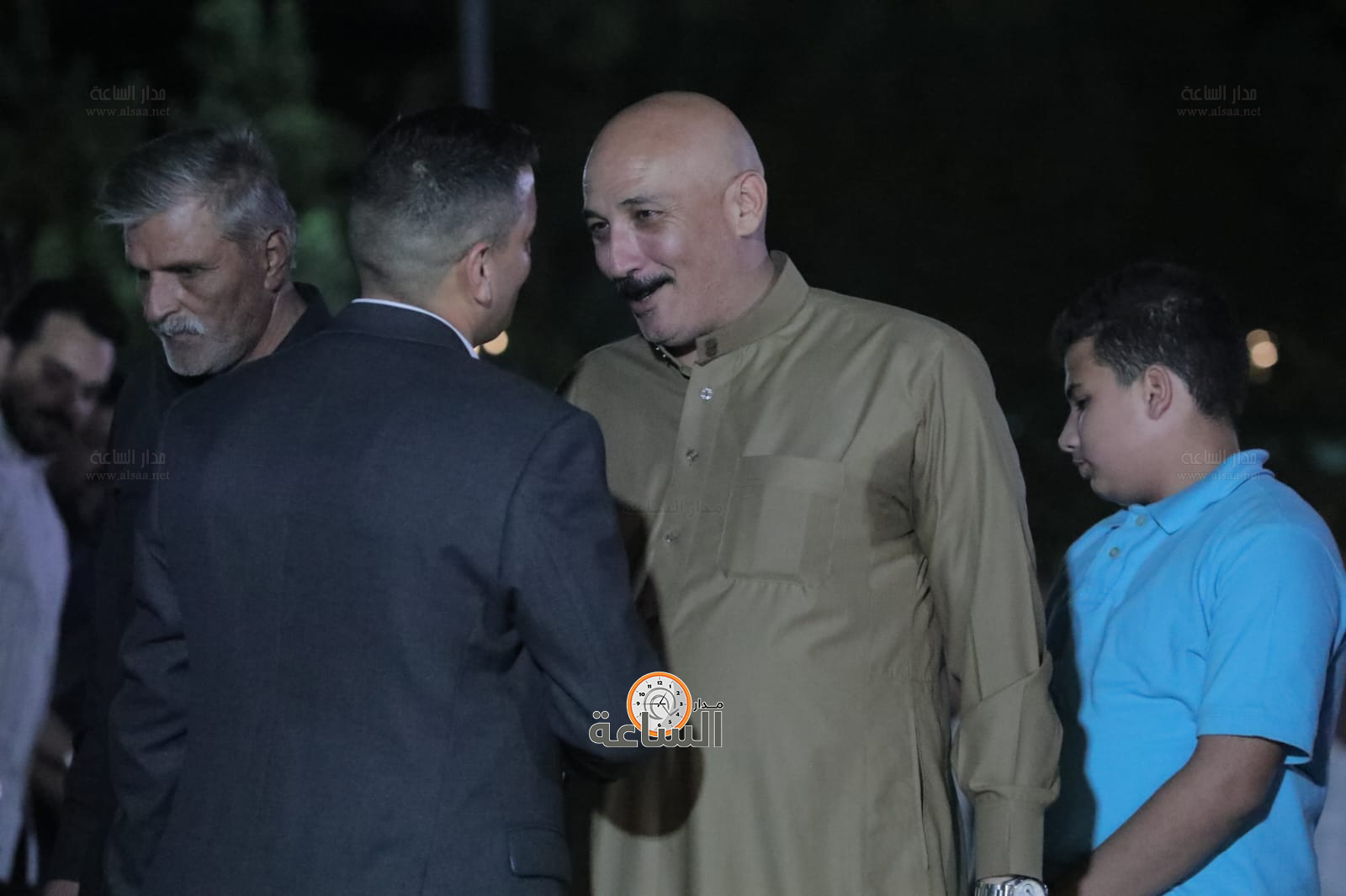 Madar Al-Saa Images 0.4855536223235779