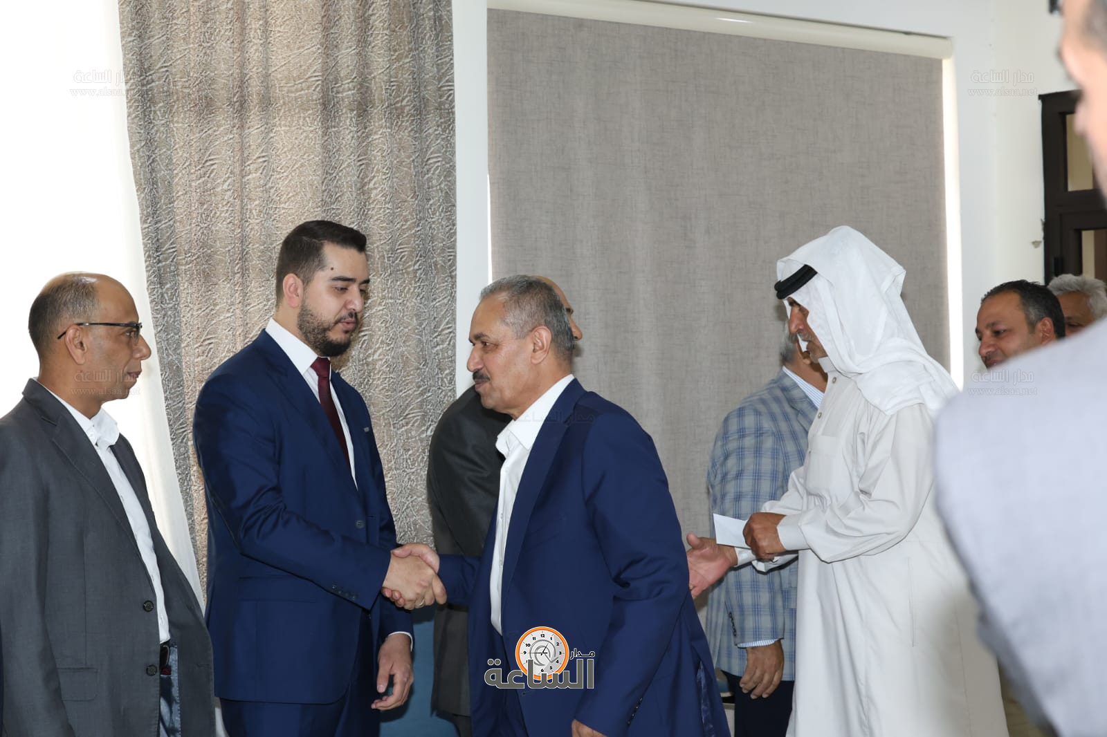 Madar Al-Saa Images 0.15439631896754247