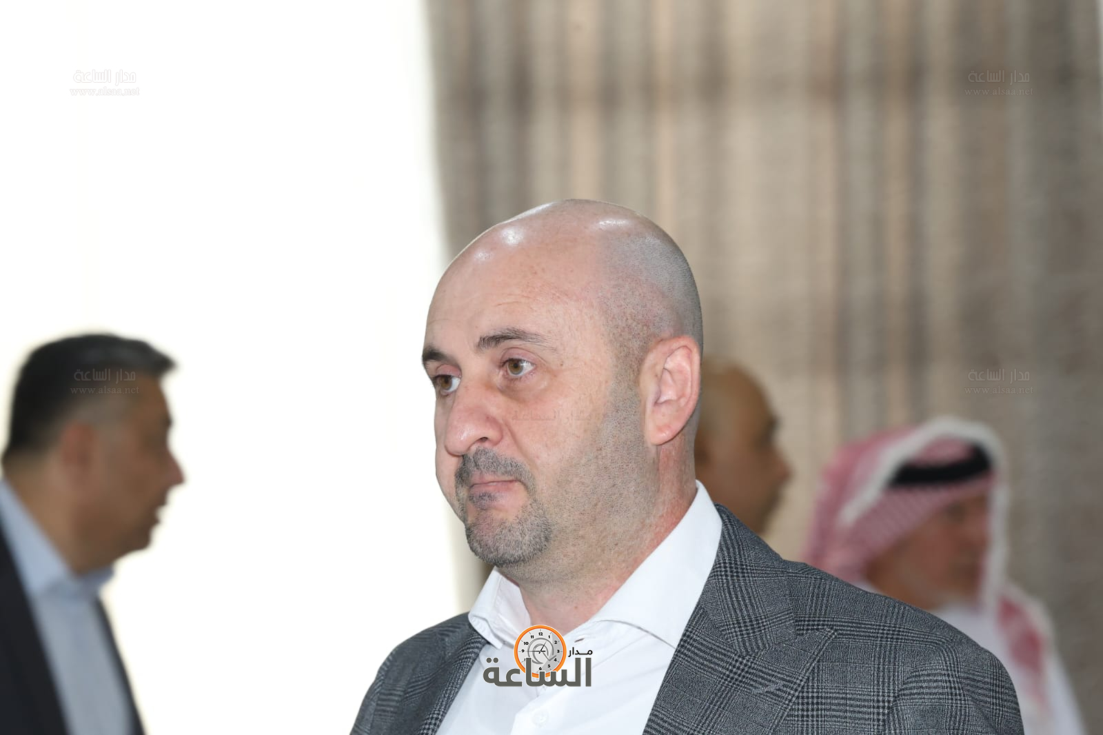 Madar Al-Saa Images 0.08948105061984823