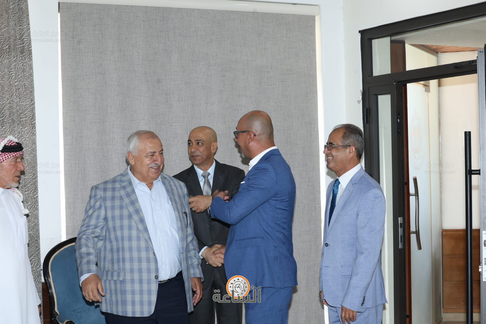 Madar Al-Saa Images 0.8351980363165232