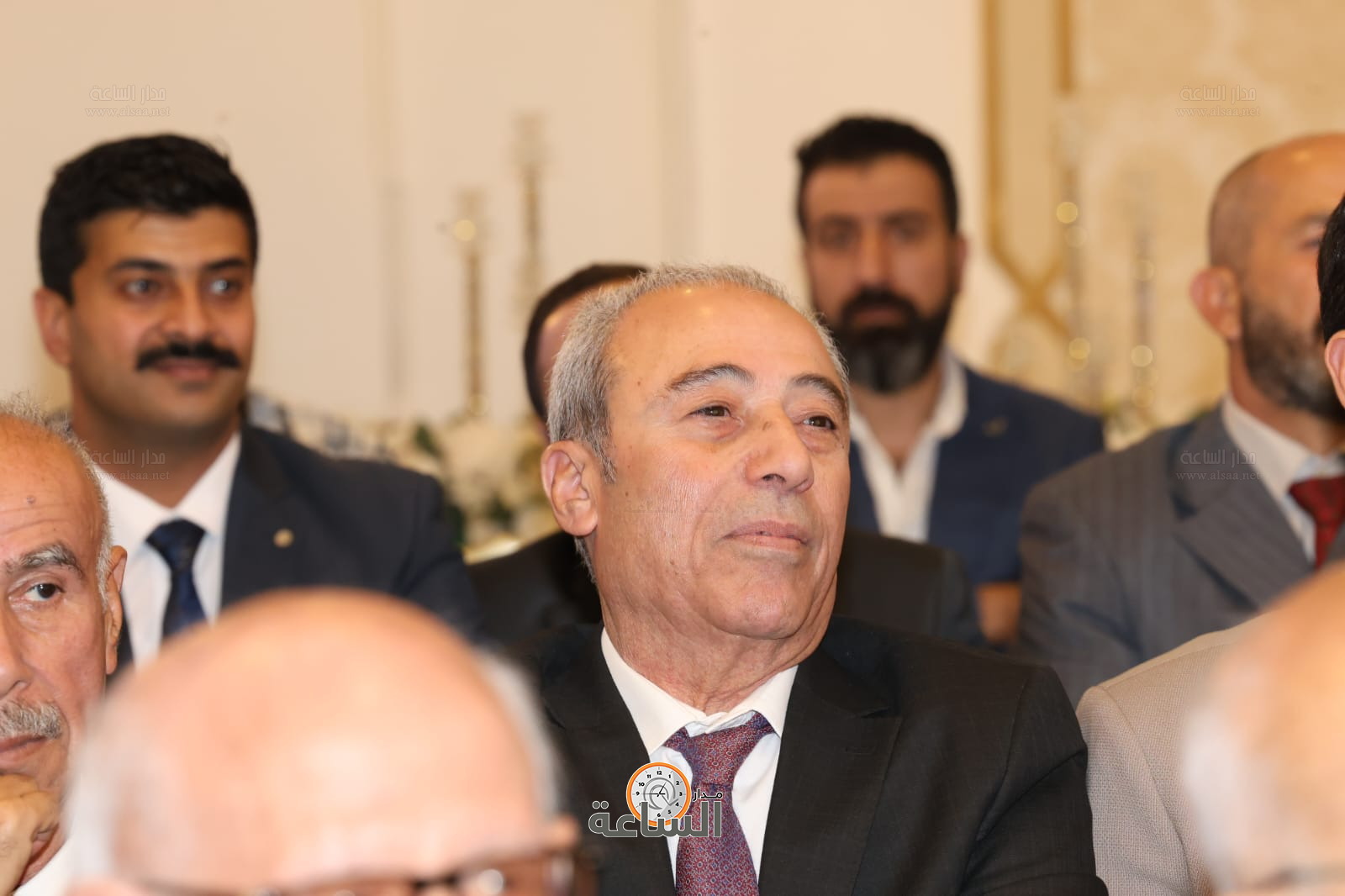 Madar Al-Saa Images 0.1871592531256413