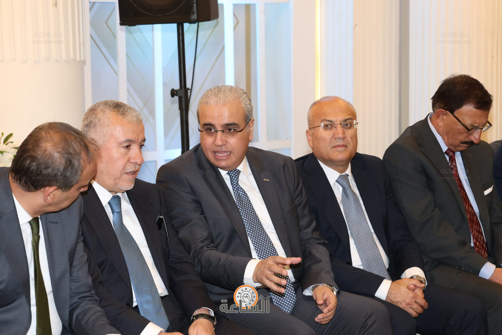 Madar Al-Saa Images 0.758869185937081