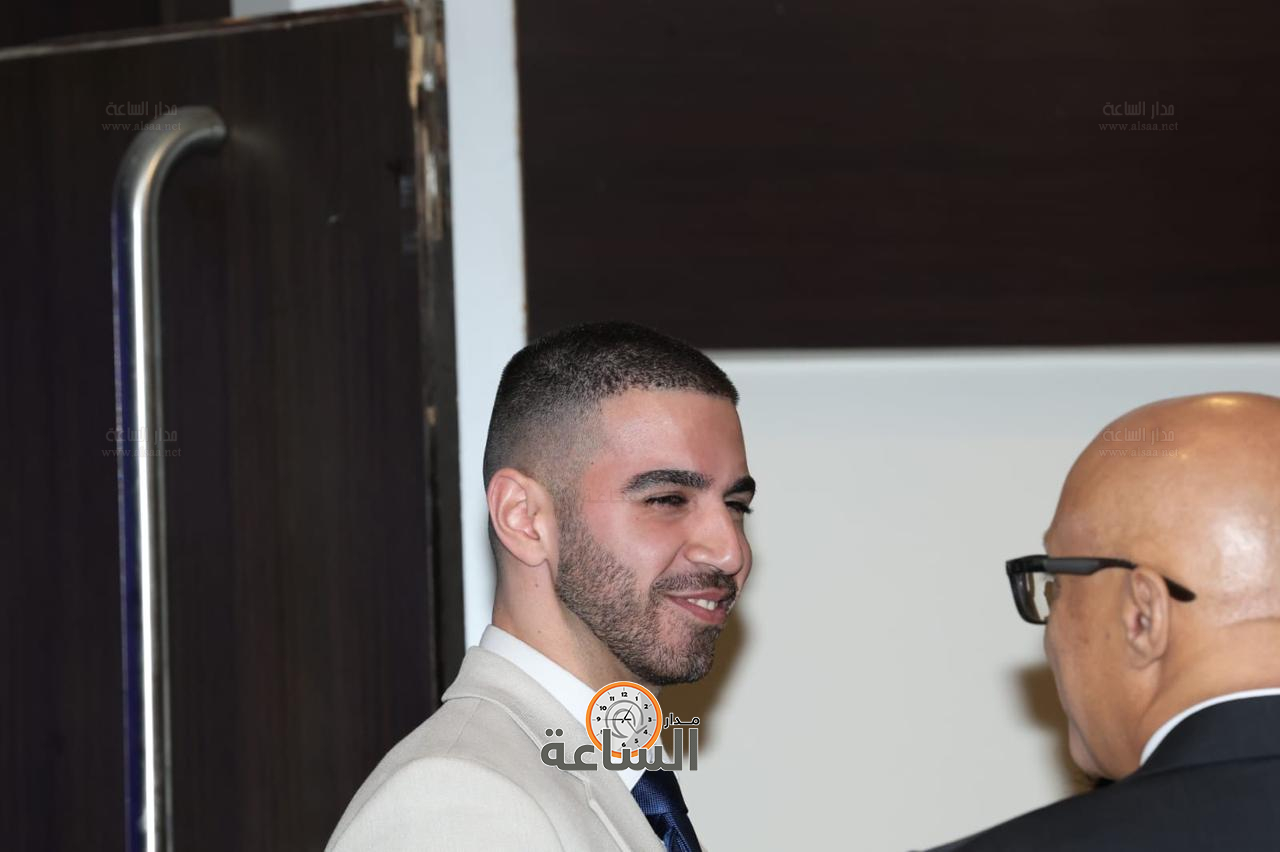 Madar Al-Saa Images 0.9894326710044407