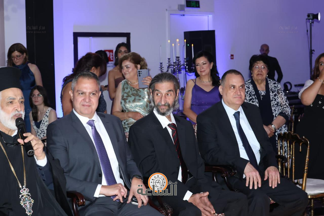 Madar Al-Saa Images 0.8551975238392697