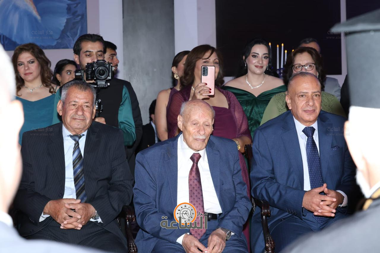 Madar Al-Saa Images 0.08263555864858274