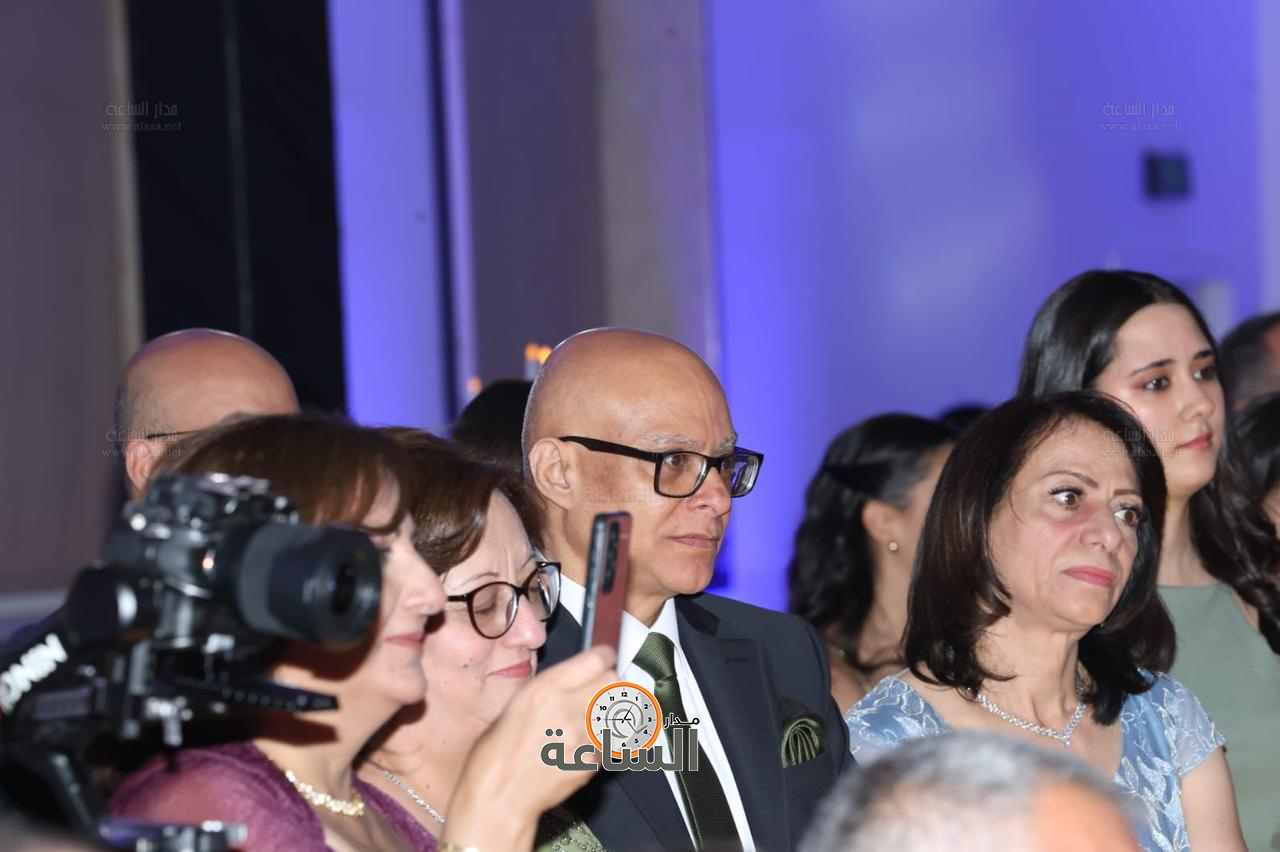 Madar Al-Saa Images 0.8655143885442772