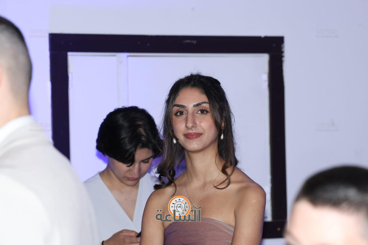 Madar Al-Saa Images 0.3637882293866491