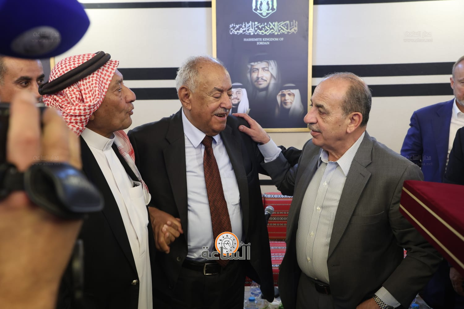 Madar Al-Saa Images 0.4327674379911486