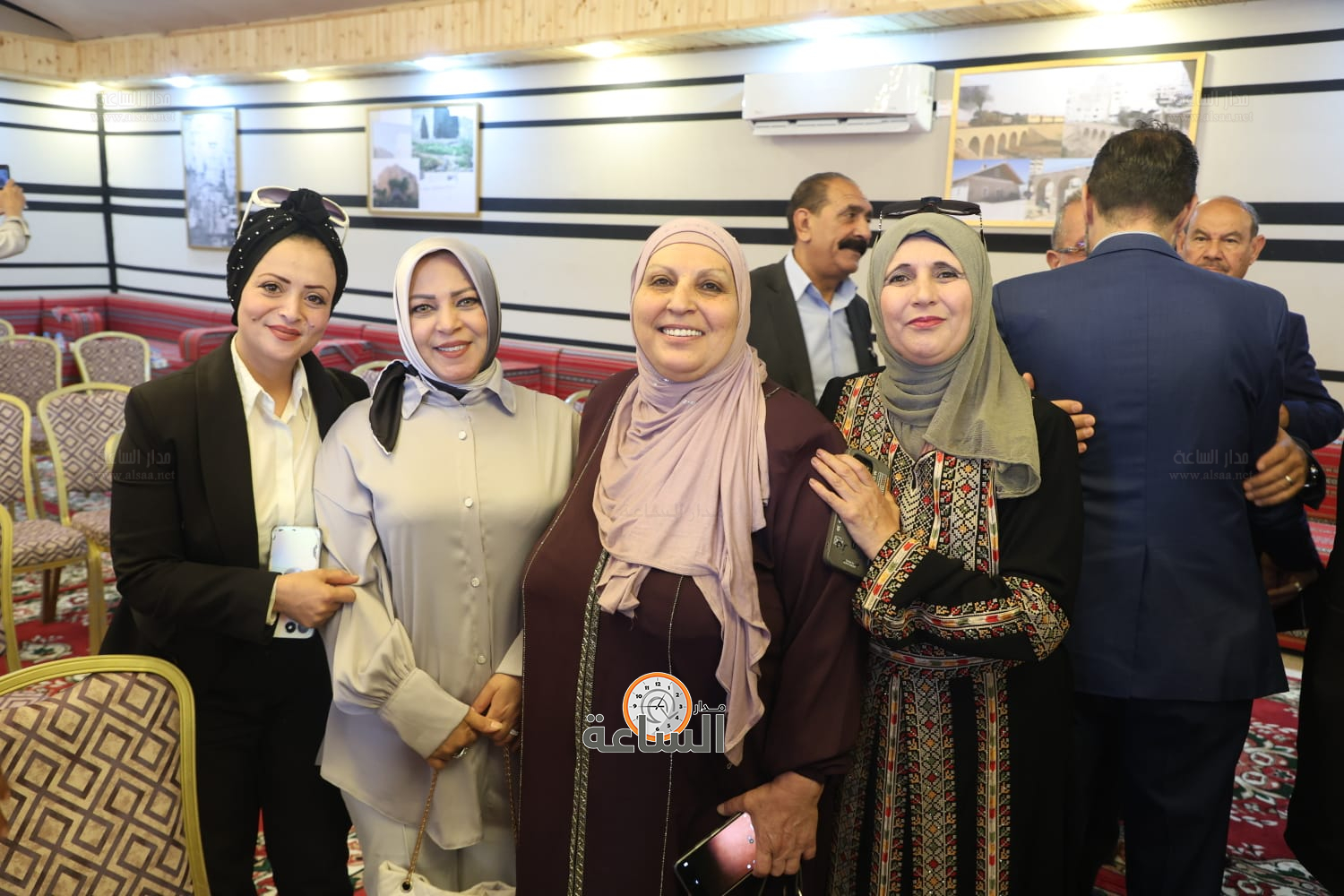 Madar Al-Saa Images 0.07797334896888575