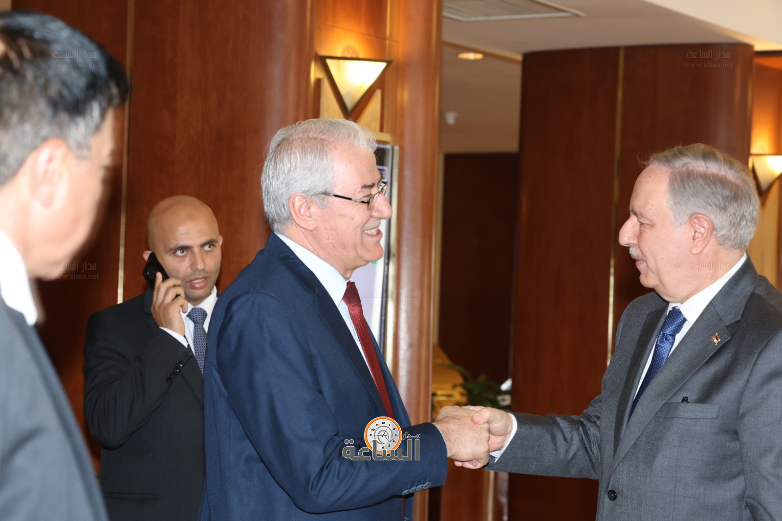 Madar Al-Saa Images 0.6202825684742875