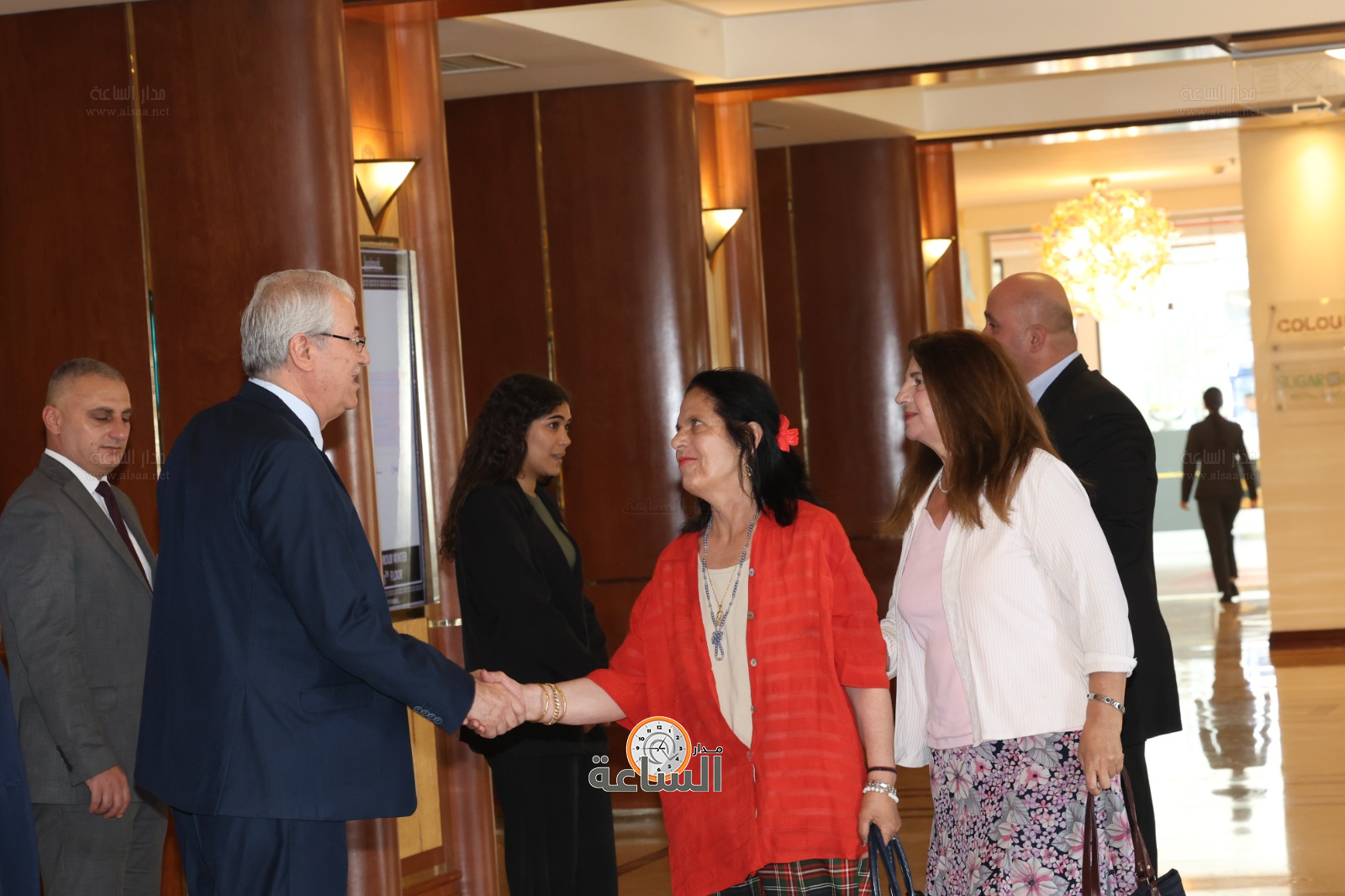 Madar Al-Saa Images 0.35322097931761554