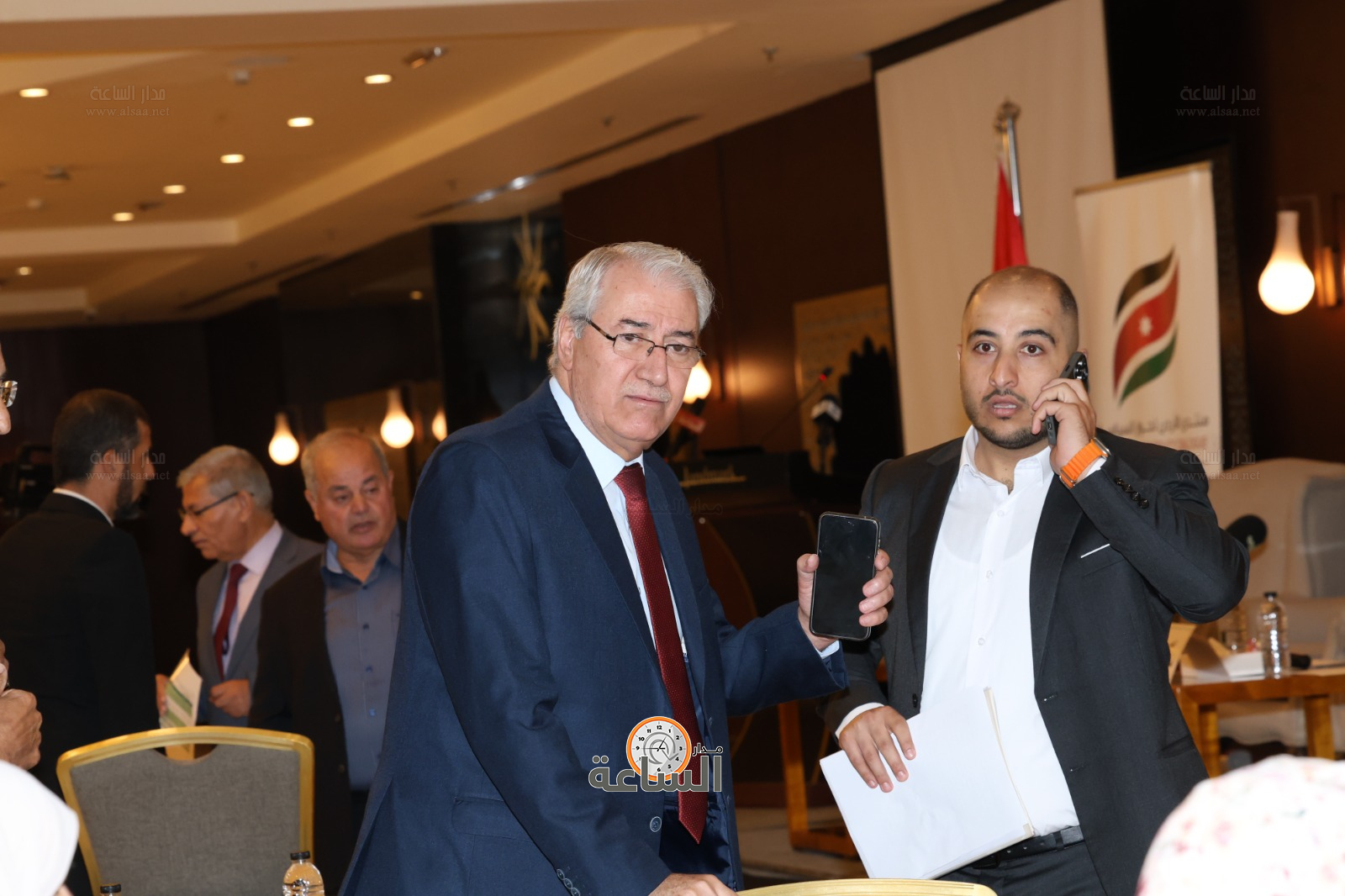 Madar Al-Saa Images 0.9420389591943248