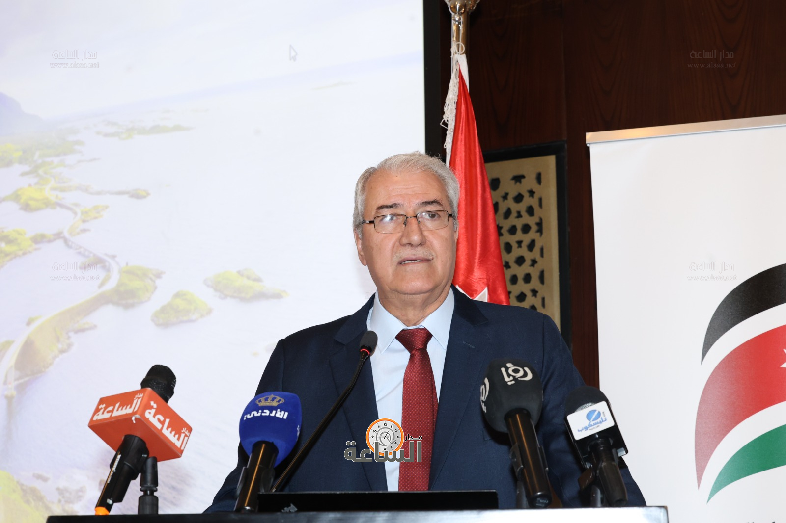 Madar Al-Saa Images 0.1054754387059279