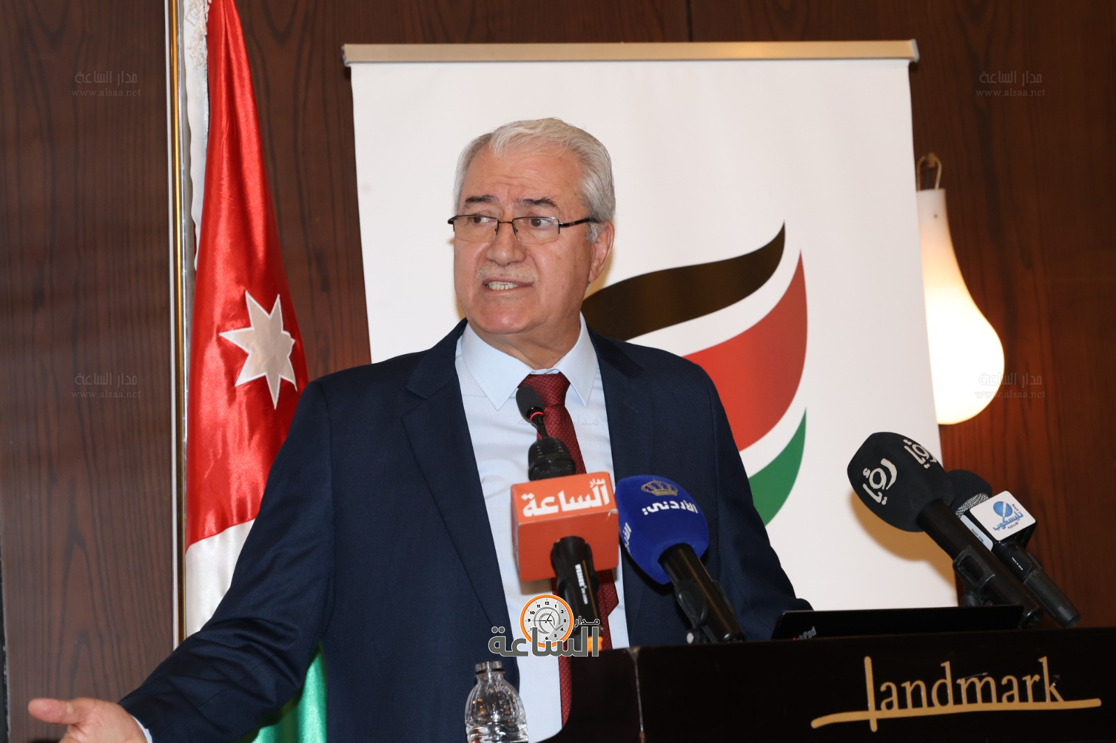 Madar Al-Saa Images 0.006159995851511724