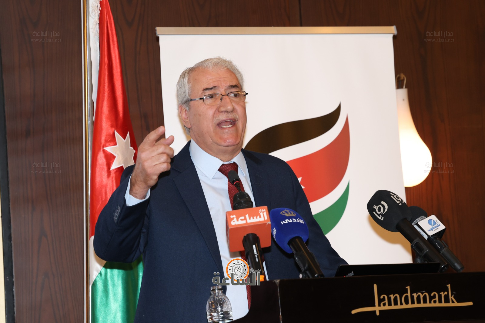 Madar Al-Saa Images 0.675292126520909