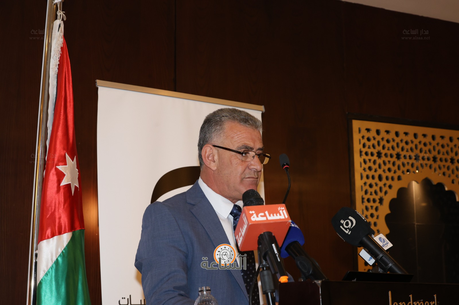 Madar Al-Saa Images 0.33065606782438417