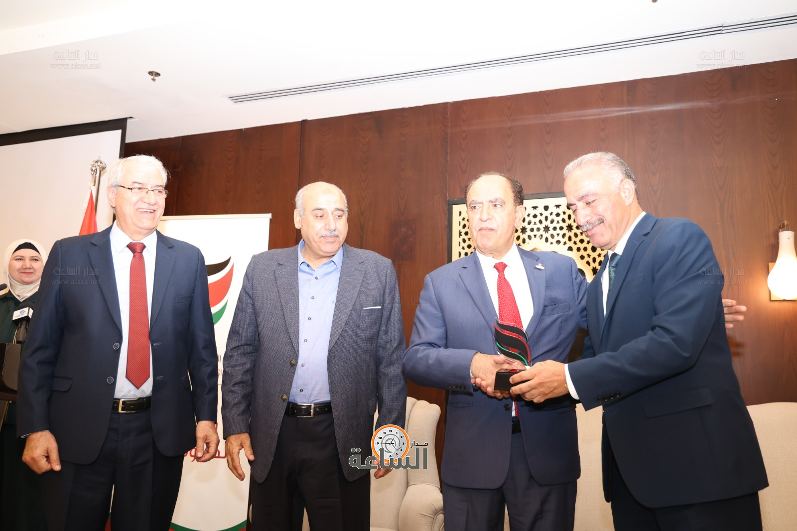 Madar Al-Saa Images 0.9024371383226152