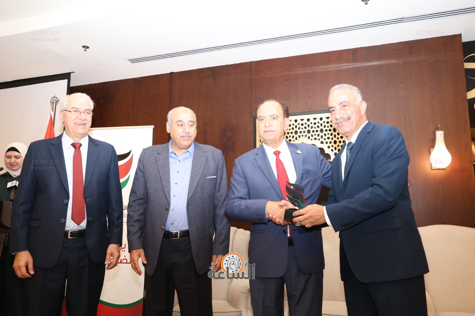 Madar Al-Saa Images 0.01954212836661584