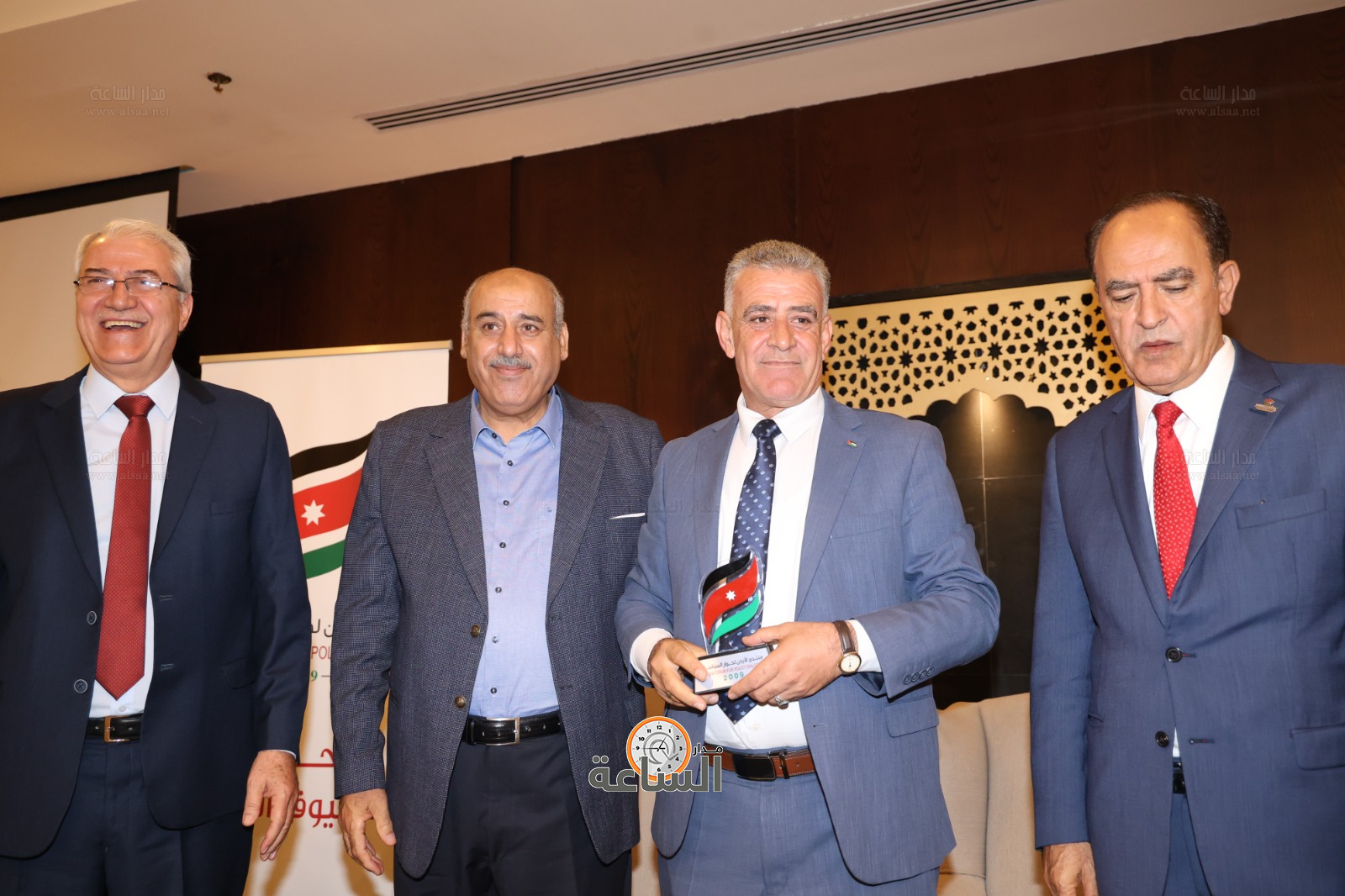 Madar Al-Saa Images 0.36892075531901036