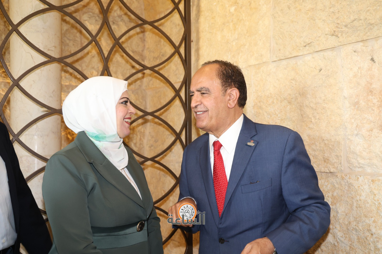 Madar Al-Saa Images 0.9947118676401843