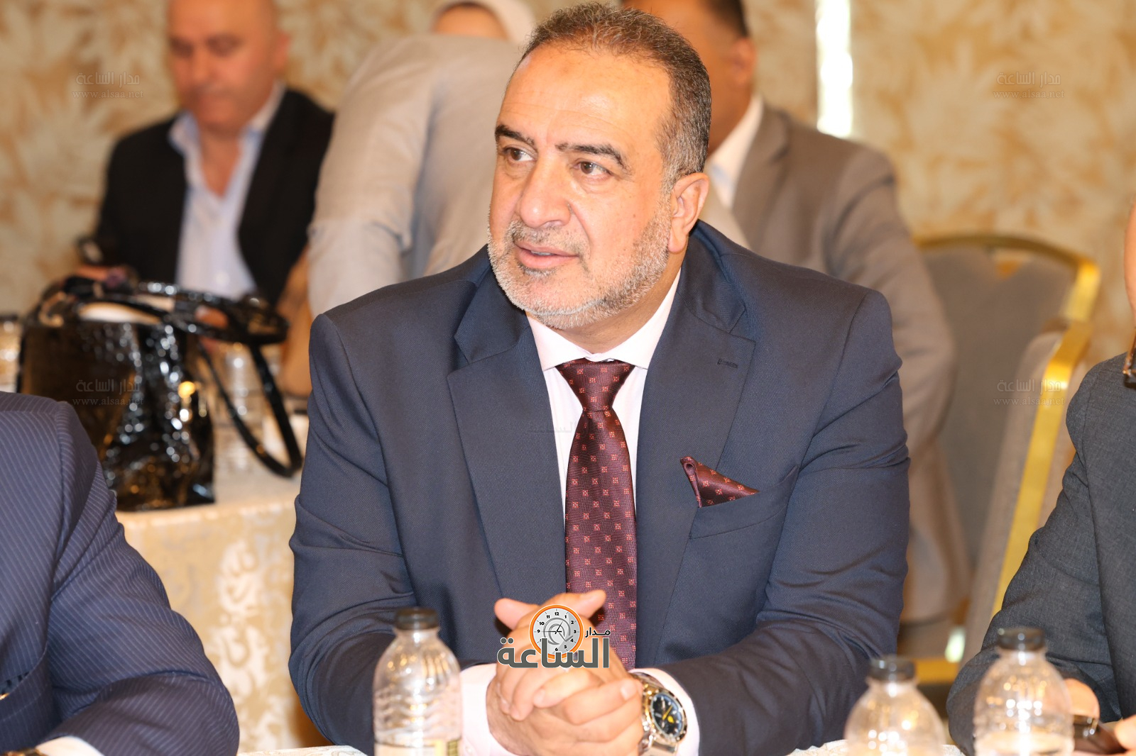 Madar Al-Saa Images 0.11841595146458672