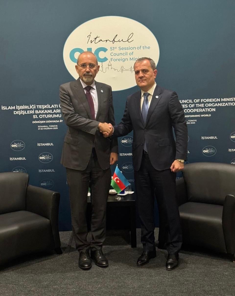 Madar Al-Saa Images 0.9070214215825637