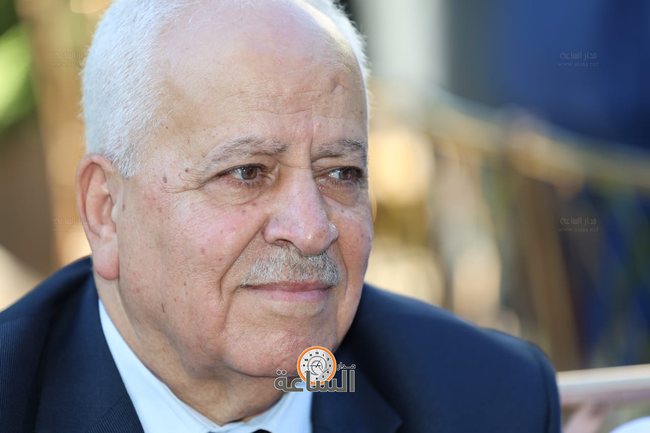 Madar Al-Saa Images 0.057652529574053535