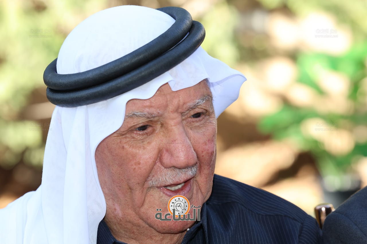 Madar Al-Saa Images 0.3789698468814465