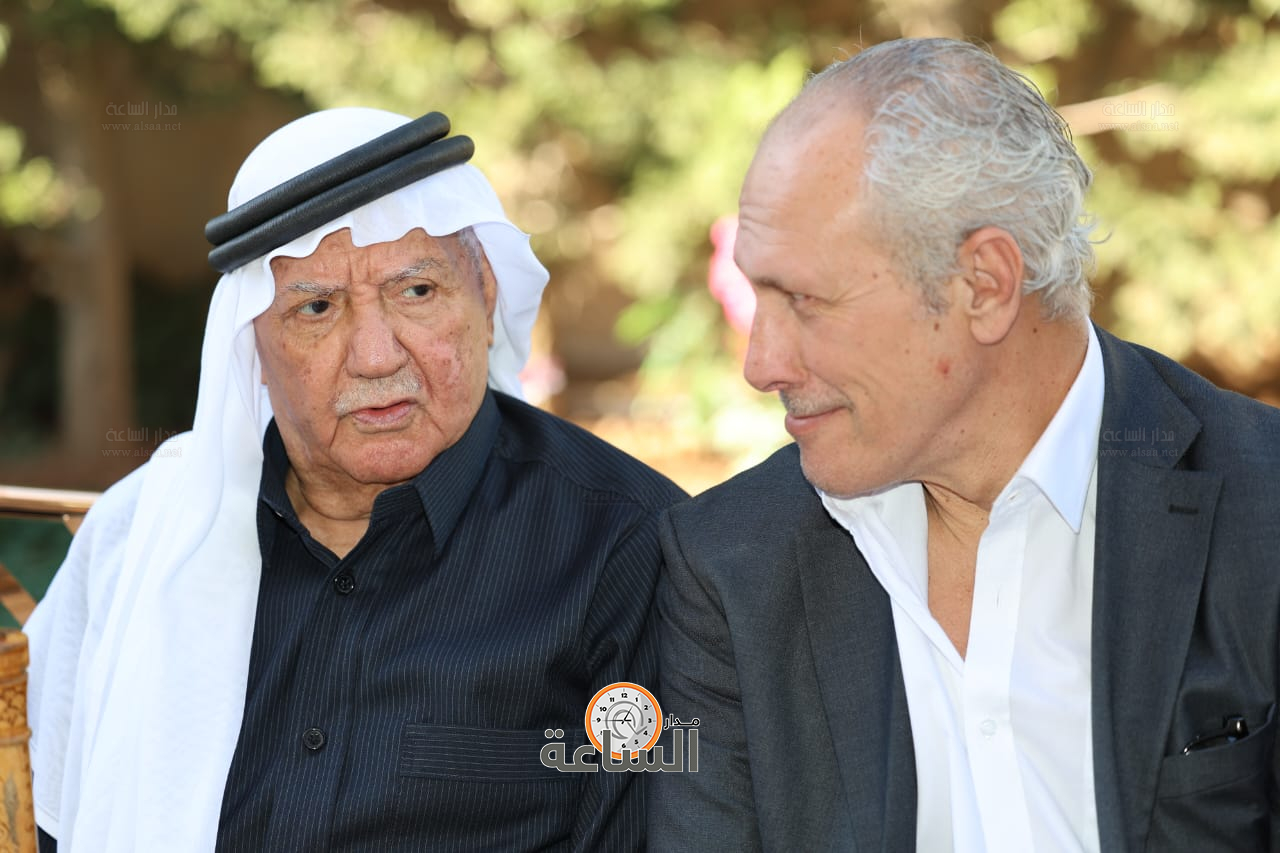 Madar Al-Saa Images 0.8383183635903763