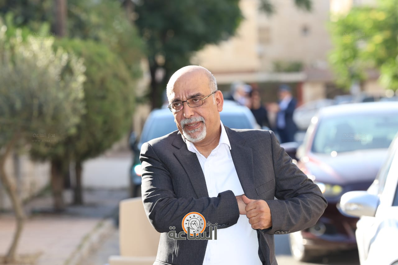 Madar Al-Saa Images 0.7579877860272003