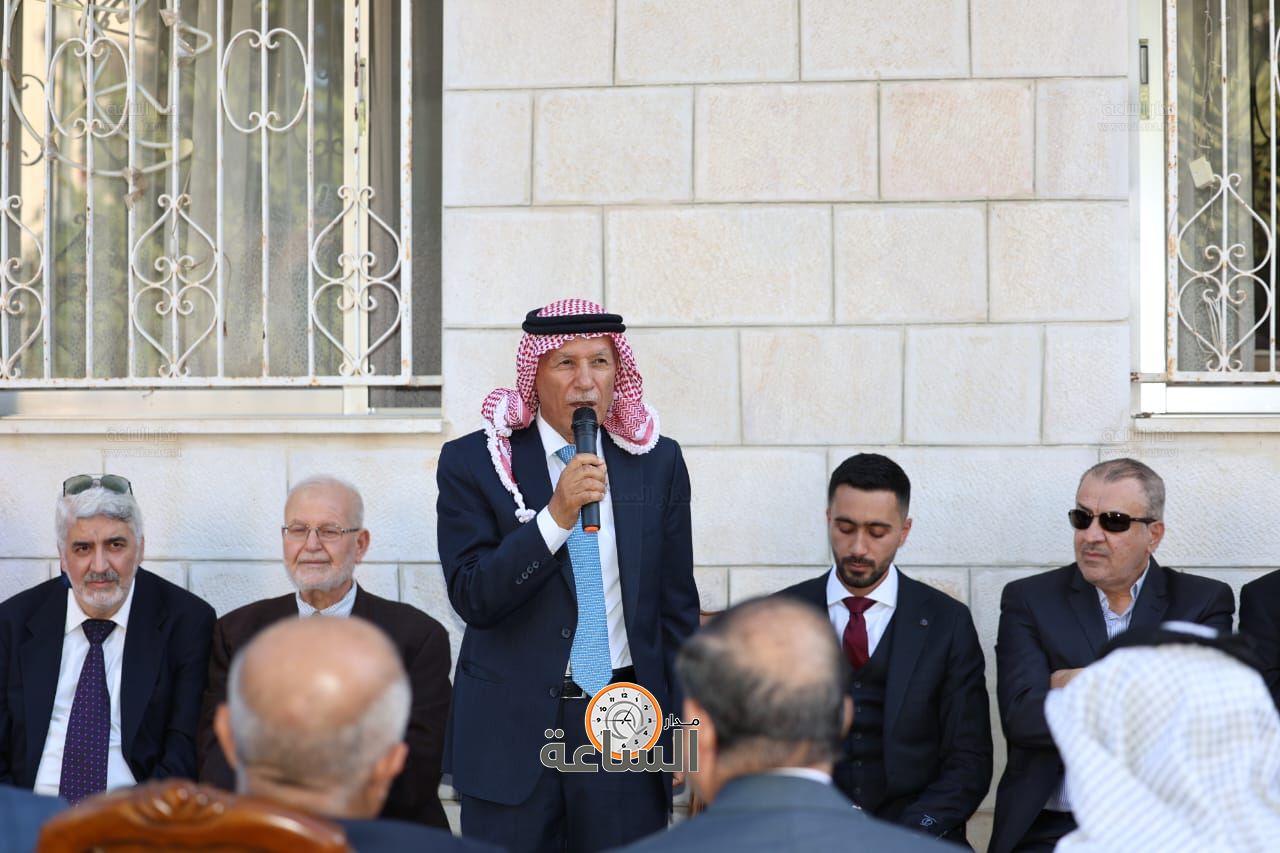 Madar Al-Saa Images 0.9421174501568912