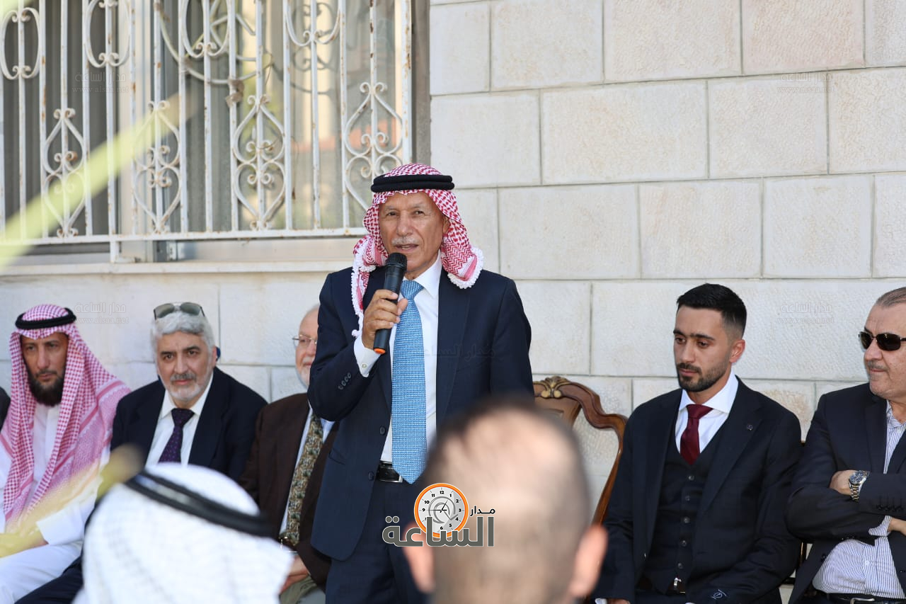 Madar Al-Saa Images 0.14227885372750282