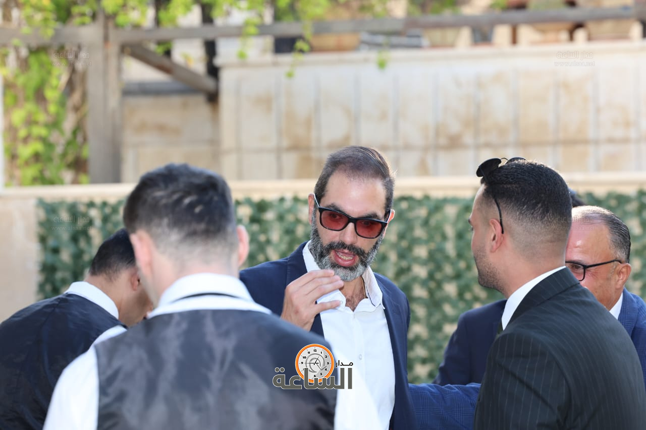 Madar Al-Saa Images 0.4324369704225799