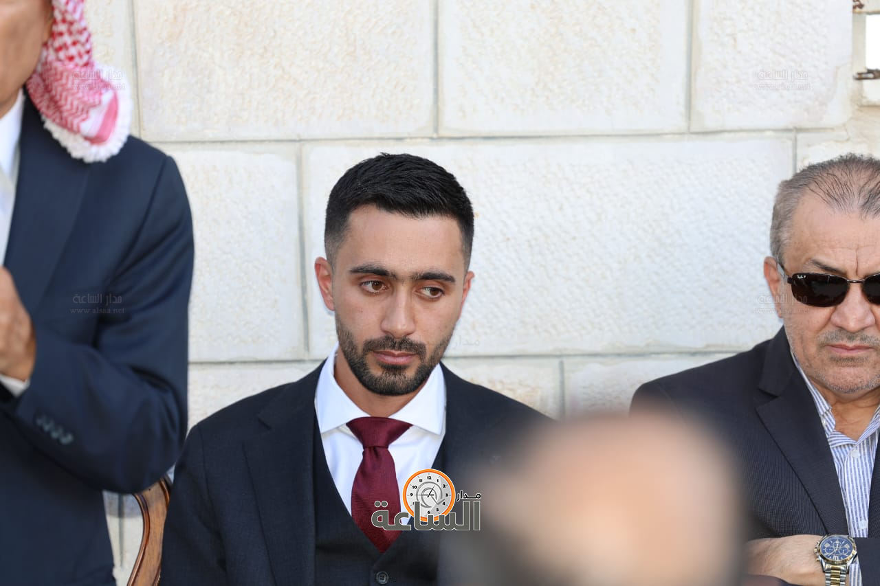 Madar Al-Saa Images 0.42617899067387666