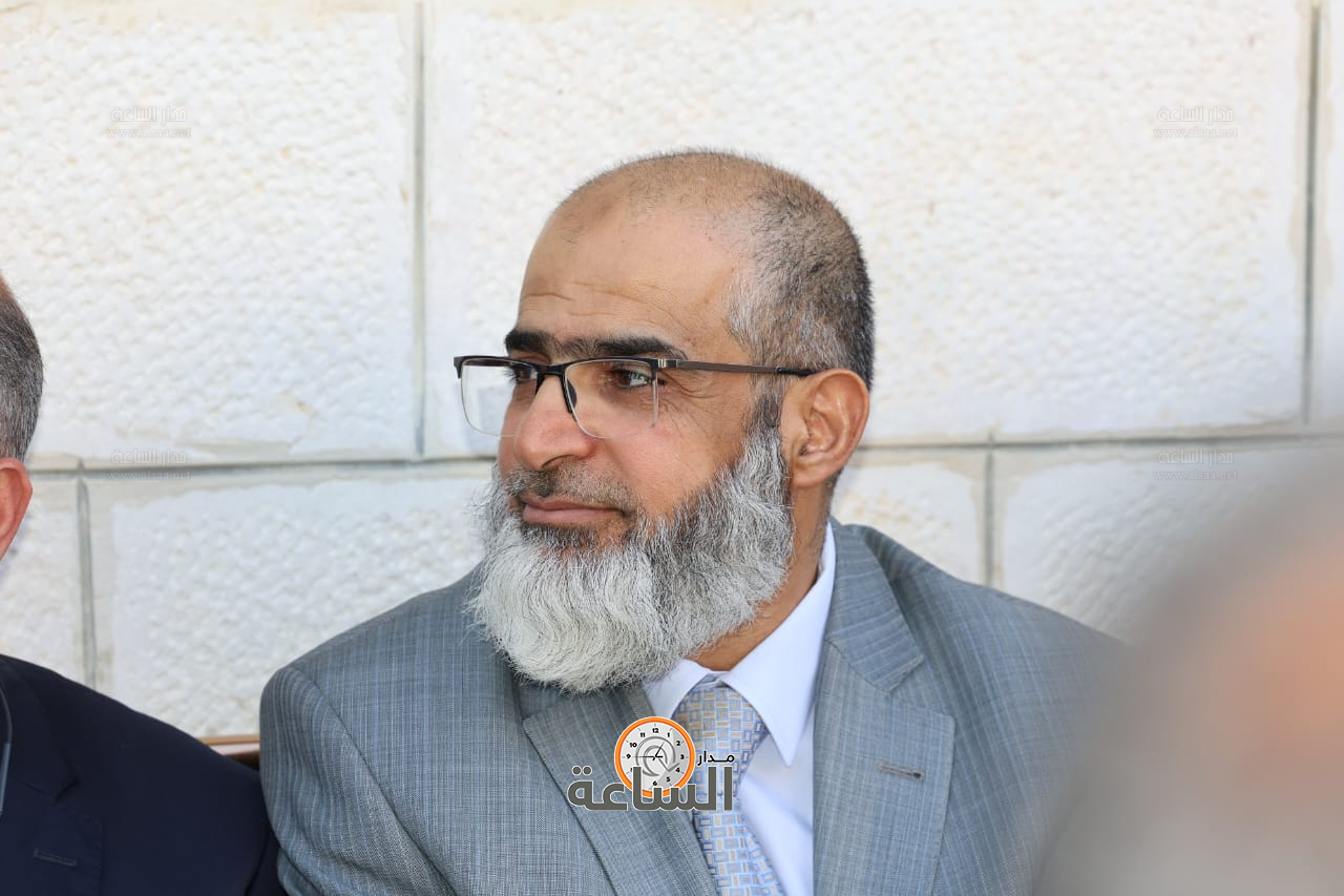 Madar Al-Saa Images 0.10318546740261936