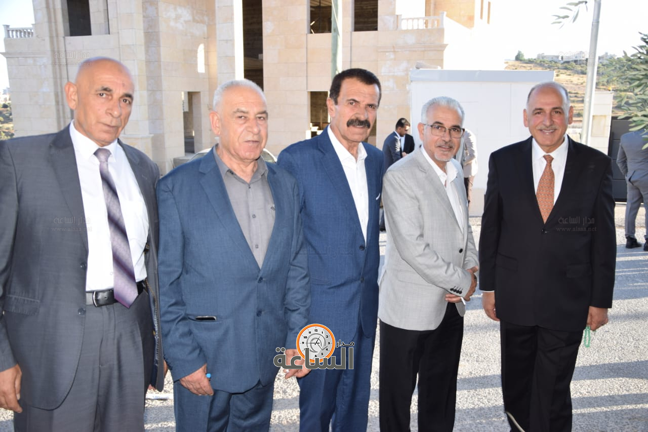 Madar Al-Saa Images 0.3738635561883753