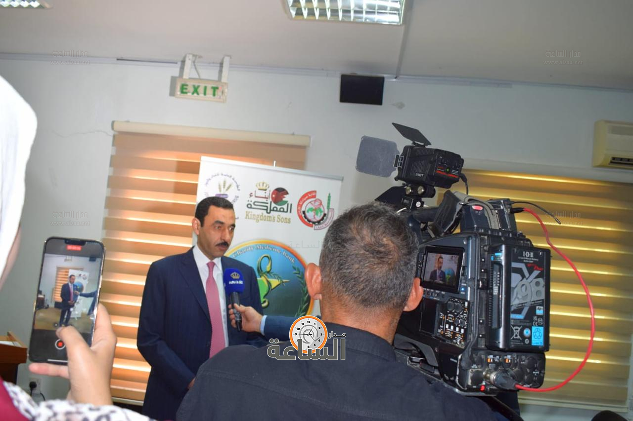 Madar Al-Saa Images 0.17866427537378304