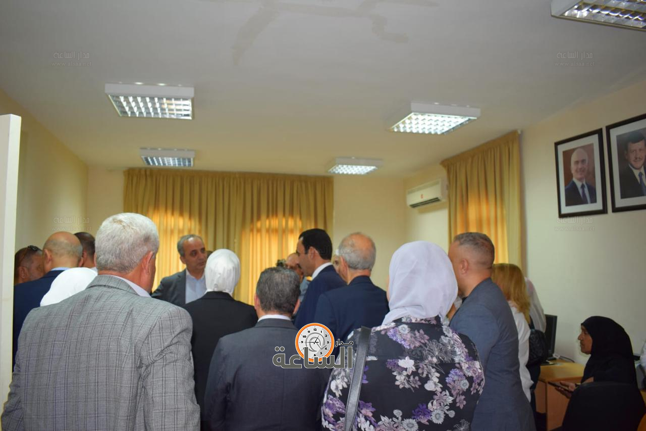 Madar Al-Saa Images 0.5759023689632967