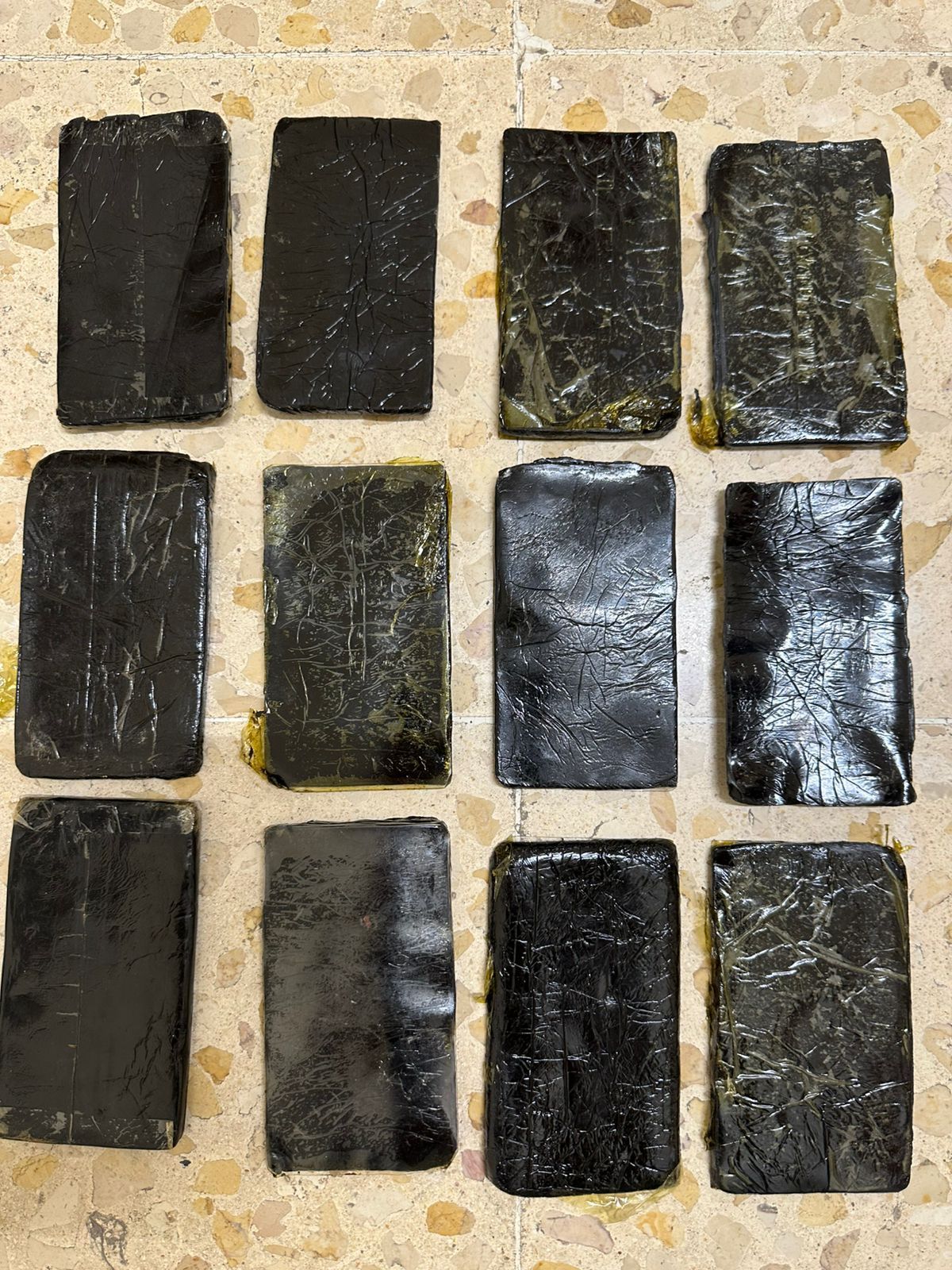 Madar Al-Saa Images 0.46663435075628246