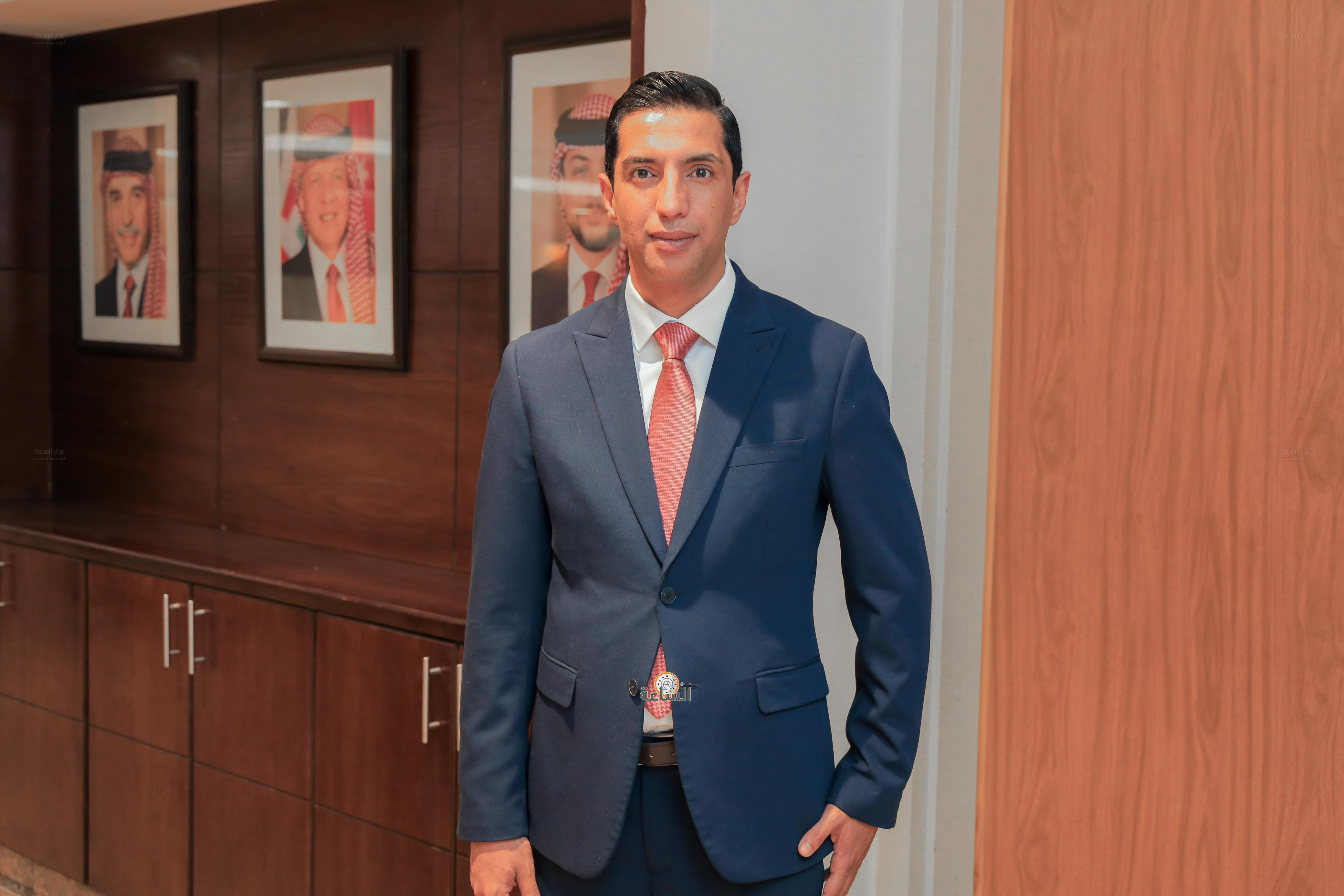 Madar Al-Saa Images 0.827785066557054