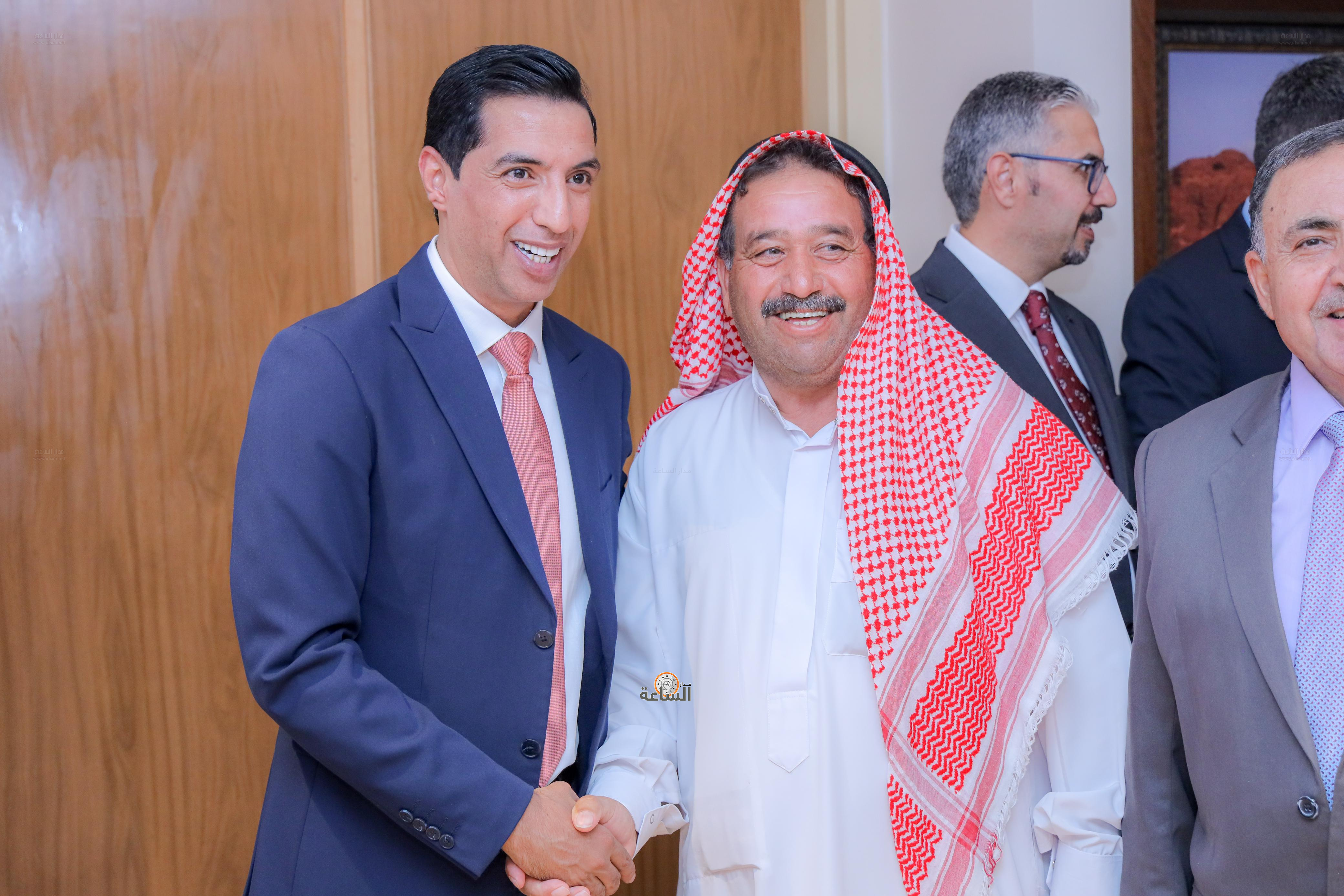 Madar Al-Saa Images 0.02831407112987805