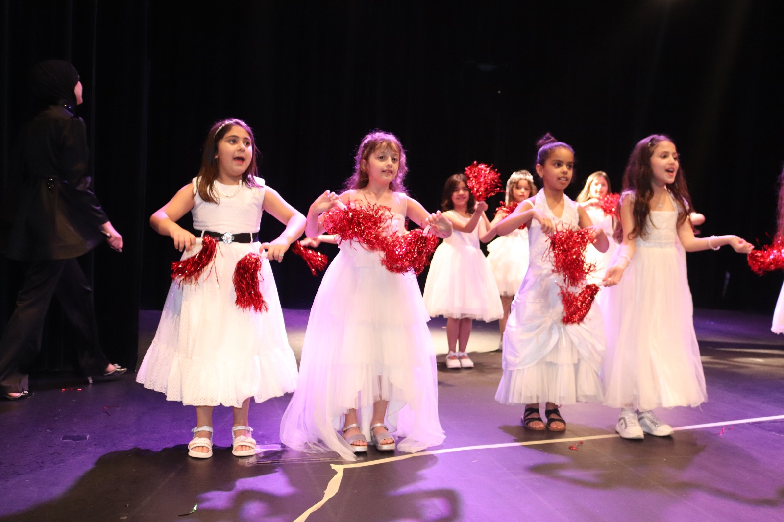 Madar Al-Saa Images 0.9570339478942282