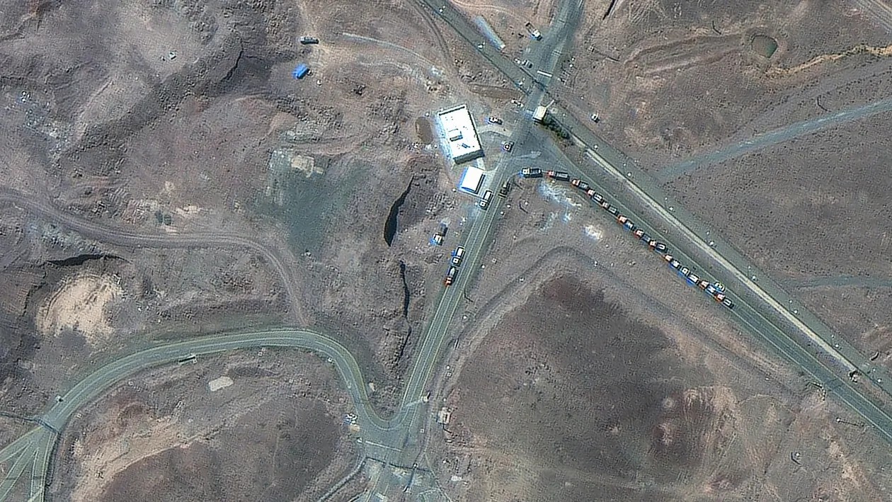 صور أقمار ماكسار الصناعية لمنشأة فوردو لتخصيب الوقود. / Satellite image ©2025 Maxar Technologies