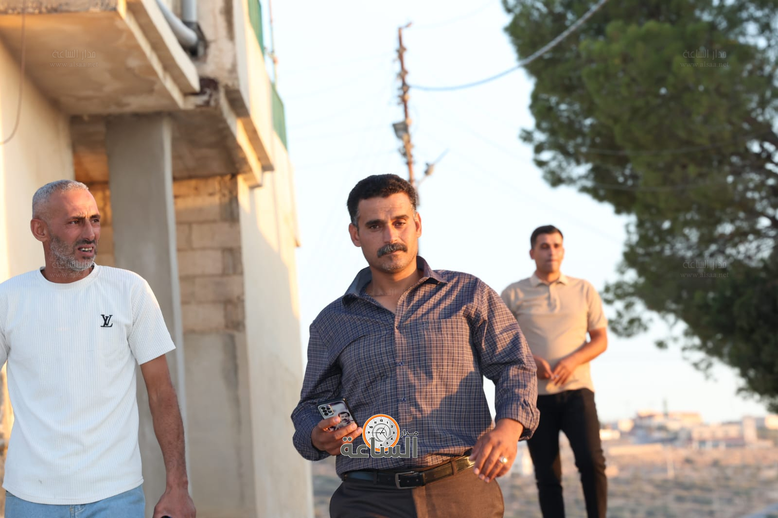 Madar Al-Saa Images 0.44605511762506345