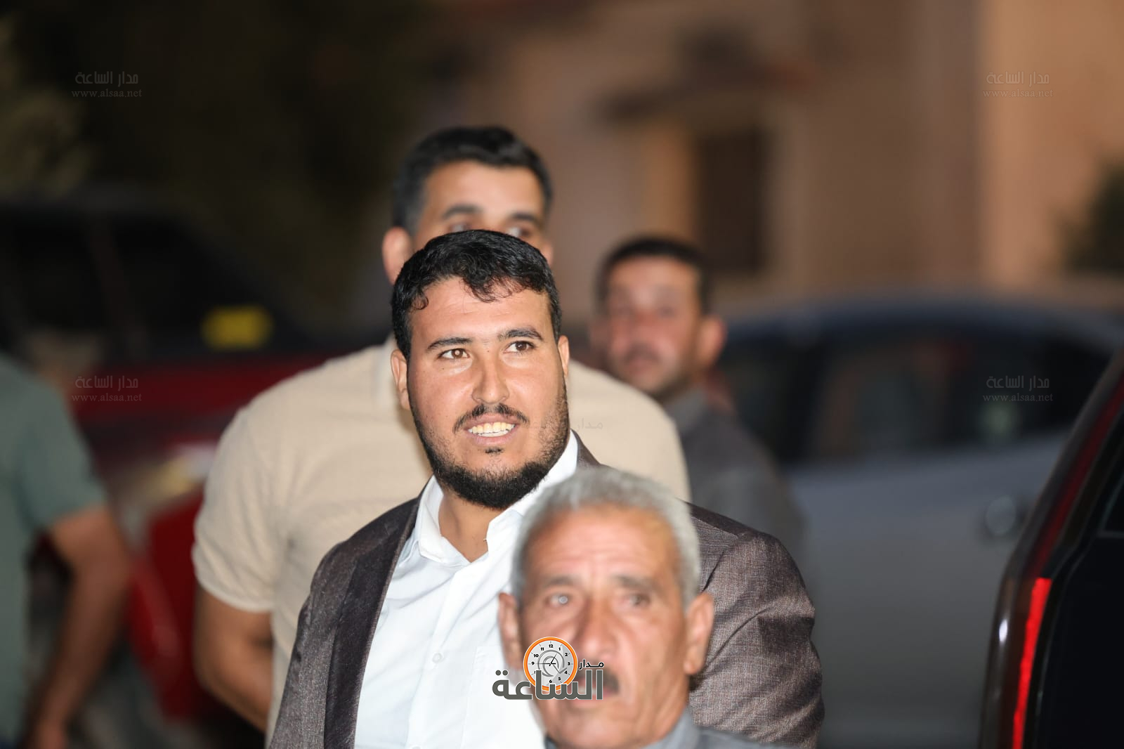 Madar Al-Saa Images 0.37728093913839955